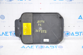 Capacul cutiei de baterie din partea dreapta față a Jeep Grand Cherokee WK2 14-21 peste punctul de fixare