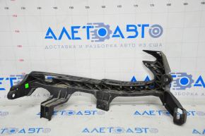 Suportul de prindere a bara de protectie fata sub farul stang al Subaru Outback 20-