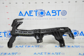 Suportul de prindere a bara de protectie fata sub farul stang al Subaru Outback 20-