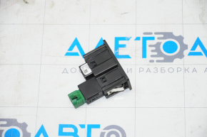 USB Hub, AUX VW Jetta 11-18 USA