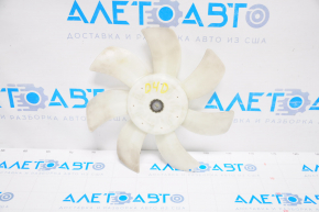 Paletele ventilatorului de răcire dreapta Toyota Corolla e12 02-06 D4D Verso Avensis