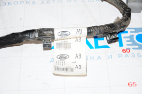 Montajul barei spate Ford Mustang mk6 18- restaurat