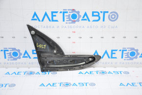 Moldura emblemei aripii stângi Chevrolet Volt 11-15 zgâriată, crom uzat