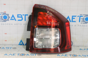 Lampa dreapta Jeep Compass 14-16, model restilizat, culoare inchisa.