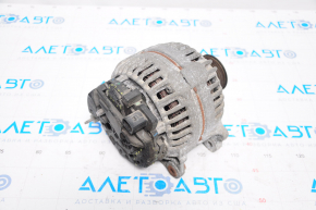 Generatorul VW Passat b7 12-15 SUA 2.5 are capacul din spate topit.