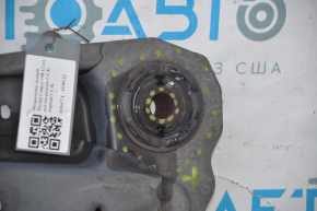 Bara spate pentru Toyota Camry v50 12-14 SUA este crăpată pe o parte și ruptă pe cealaltă