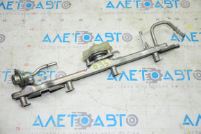 Топливная рейка правая Toyota Sequoia 08-17 flex fuel