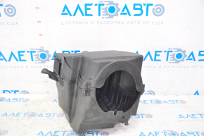 Corpul filtrului de aer Ford Focus mk3 11-18 2.0 nu are fragment