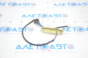 Butonul de deschidere a portbagajului exterior pentru Lexus RX300 RX330 RX350 RX400h 04-09 nu are cauciuc