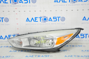 Far stânga față goală Ford Focus mk3 15-18 restilizat, halogen, luminos, cu păianjen, necesită polizare.