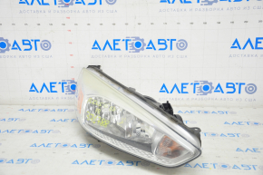 Far dreapta față goală Ford Focus mk3 15-18 restilizat, halogen, luminos, cu păianjen, necesită polizare, crom uzat, a fost deschisă