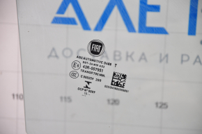 Стекло двери передней правой Fiat 500X 16-22