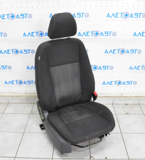 Пассажирское сидение Ford Focus mk3 15-18 рест, без airbag, механич, тряпка черн, под химчистку