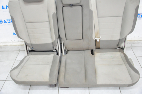 Rândul din spate al scaunelor, al doilea rând Ford Escape MK3 13-19, material textil bej, necesită curățare chimică.