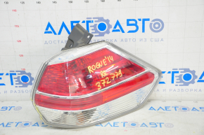 Lampa exterioară aripă dreapta Nissan Rogue 14-16, ciobită pe parbriz, fisură pe carcasă.