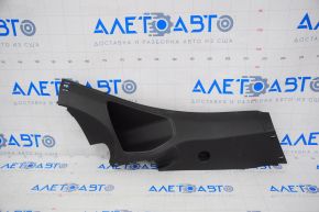 Capacul spate al barei inferioare dreapta Ford Focus mk3 11-18 5d negru, zgârieturi