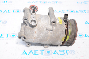 Compresorul de aer condiționat Ford Focus mk3 11-14 2.0 pre-restilizare tip 1, cu defect, pentru piese de schimb