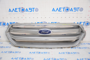 Решетка радиатора grill Ford Escape MK3 17-19 рест, серая с хромом, с эмблемой, трещина