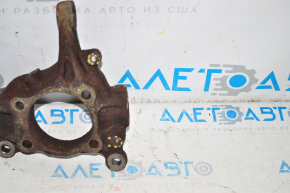 Capacul frontal dreapta al Subaru Outback 15-19 are 2 șuruburi rupte, ruginați.