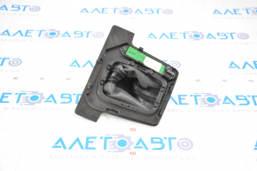 Ручка КПП с накладкой шифтера VW Passat b8 16-19 USA кожа черная, глянцевая накладка, тип 2, потертости и царапины на коже