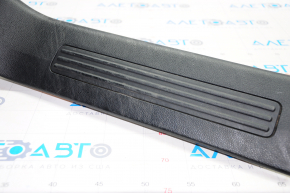 Capac prag fata stanga Ford Explorer 16-19 negru, uzat