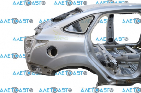 Aripa spate dreapta Ford Focus mk3 11-18 4d argintiu UX pe caroserie.