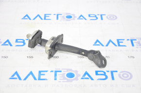 Ограничитель двери задней левой Honda Civic 4d 06-09