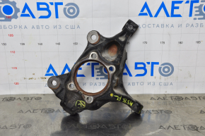 Цапфа передняя левая Mazda 3 14-18 BM сорван болт датчика ABS