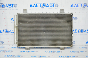 Radiatorul condensatorului de aer condiționat Toyota Highlander 11-13 hibrid.