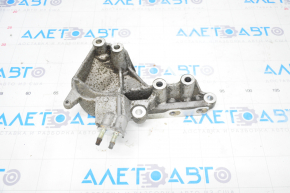 Suport motor dreapta mijlocie Toyota Highlander 11-13 hibrid