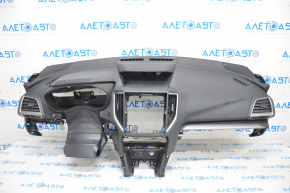 Torpedo cu airbag frontal pentru Subaru Forester 19- SK, negru, zgâriat.