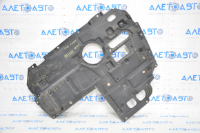 Защита двигателя центральная Toyota Prius V 12-17 нет фрагмента, надрывы, запилена