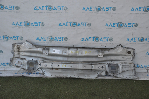 Panoul din spate al Toyota Prius V 12-17 alb.