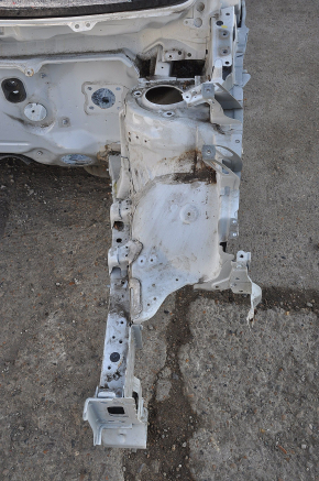 Partea din față stânga Toyota Prius V 12-17 albă pe caroserie