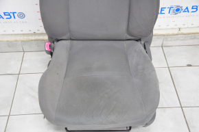 Scaun șofer Toyota Prius 30 10-15 fără airbag, manual, velur, gri închis, de curățat chimic.