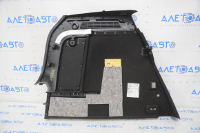 Capacul arcului drept VW Tiguan 09-17 negru zgâriat, șters.