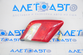 Фонарь внутренний крышка багажника левый Toyota Camry v40 07-09 под полировку