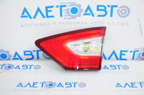 Lampa interioară pentru capacul portbagajului dreapta Ford Fusion mk5 13-16 pentru polizare.