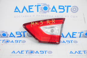 Lampa interioară pentru capacul portbagajului dreapta Ford Fusion mk5 13-16 pentru polizare.