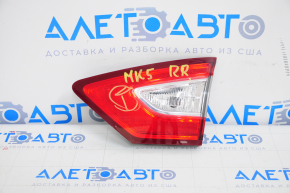 Lampa interioară pentru capacul portbagajului dreapta Ford Fusion mk5 13-16 pentru polizare.