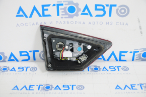 Lampa interioară pentru capacul portbagajului dreapta Ford Fusion mk5 13-16 pentru polizare.