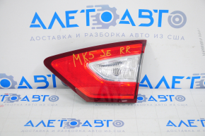 Lampa interioară pentru capacul portbagajului dreapta Ford Fusion mk5 13-16 pentru polizare.