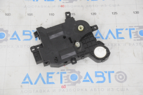 Actuator motor pentru ventilarea cuptorului Toyota Prius 50 16-