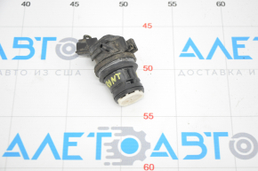 Motorul de spălare a parbrizului pentru Lexus RX300 RX330 RX350 RX400h 04-09 are o clema rupta.