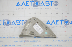 Capacul torpedoului lateral dreapta pentru Chevrolet Volt 11-15, gri deschis.