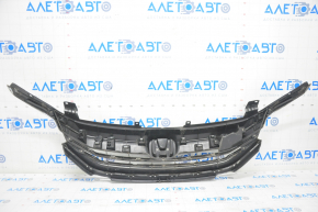 Решетка радиатора grill Honda Accord 16-17 hybrid, в сборе, с хромом, песок