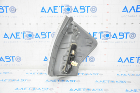 Lampa stângă Toyota Prius V 12-14 pre-restilizare, zgârieturi