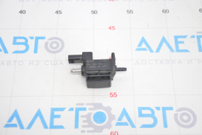 Supapa solenoidă de admisie pentru Audi A4 B9 17- 2.0T