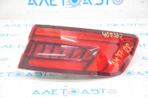 Lumina de semnalizare exterioară dreapta pentru Audi A4 B9 17-19 sedan cu LED.