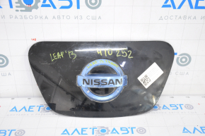 Передняя крышка зарядного порта нос Nissan Leaf 13-14 со значком, затерт значок